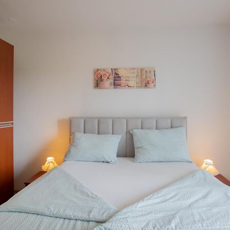 Apartments Mira 645 Пореч Екстериор снимка