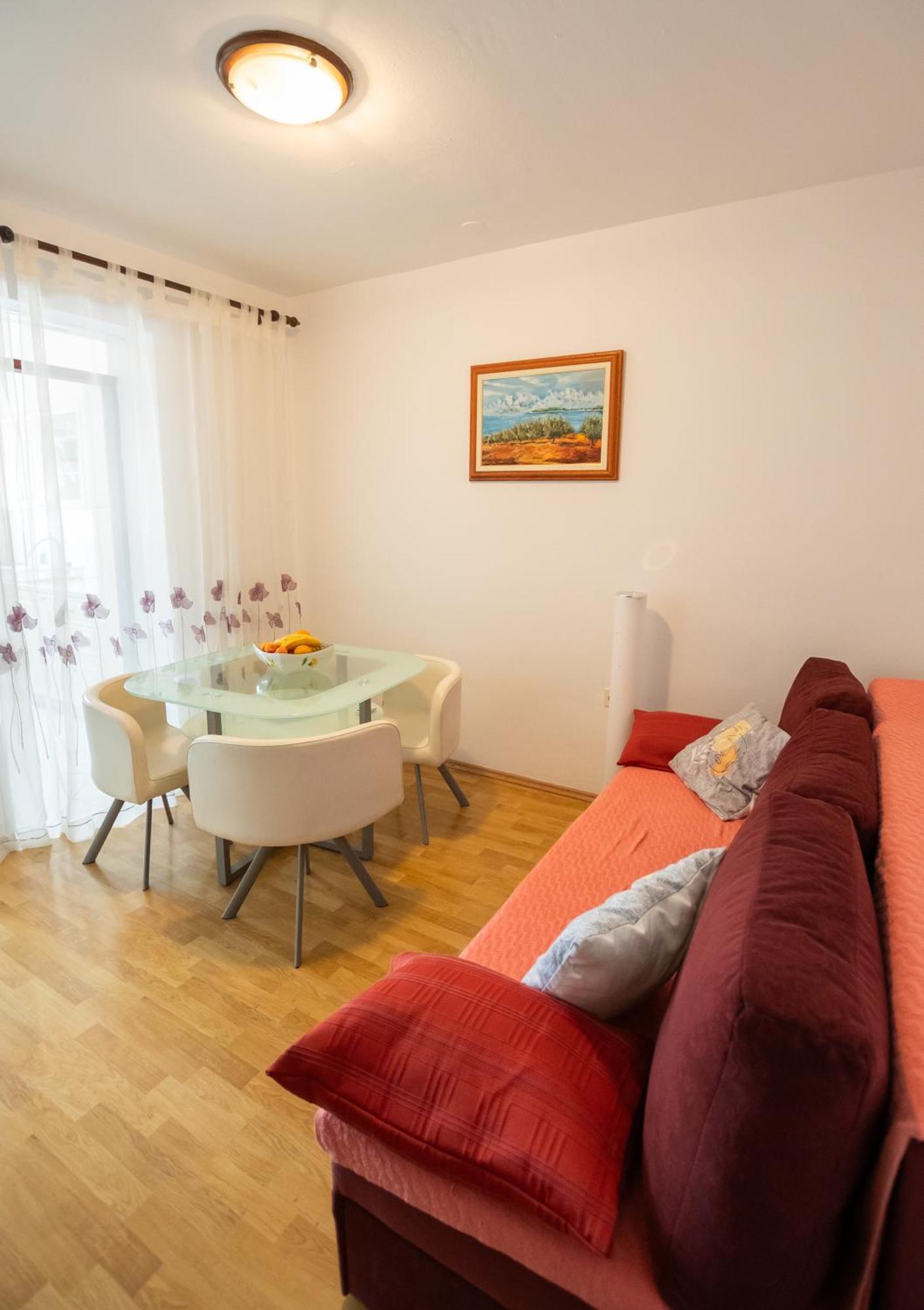 Apartments Mira 645 Пореч Екстериор снимка